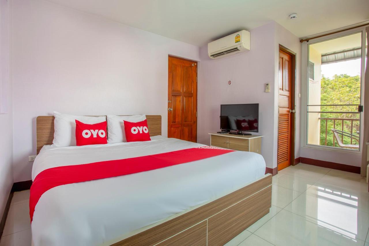 Oyo 1053 Bloom Guest House Chiang Mai Buitenkant foto