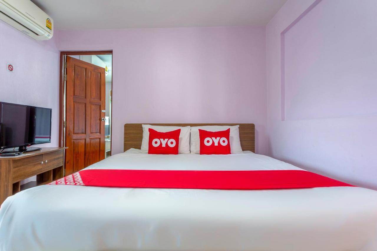 Oyo 1053 Bloom Guest House Chiang Mai Buitenkant foto