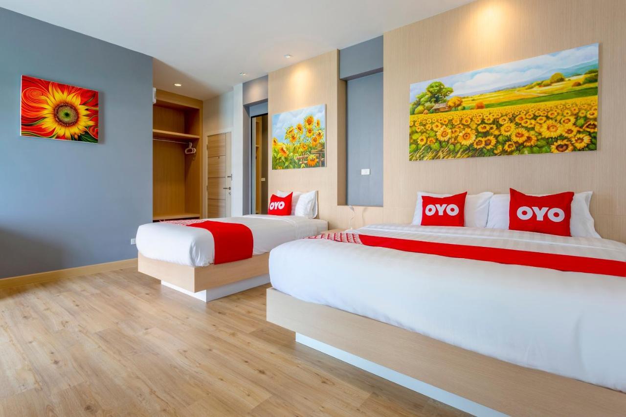 Oyo 1053 Bloom Guest House Chiang Mai Buitenkant foto