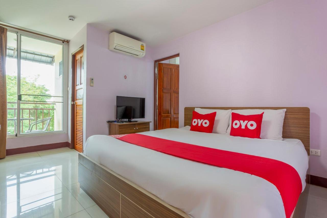 Oyo 1053 Bloom Guest House Chiang Mai Buitenkant foto