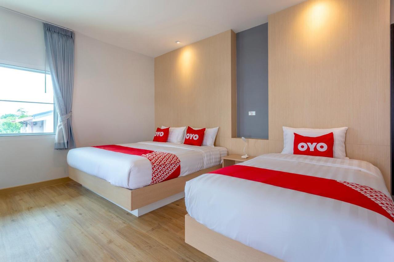 Oyo 1053 Bloom Guest House Chiang Mai Buitenkant foto