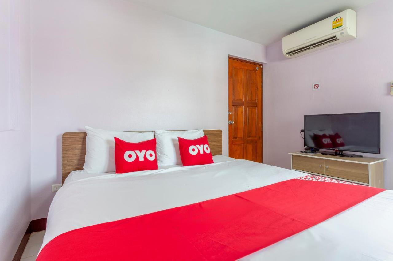 Oyo 1053 Bloom Guest House Chiang Mai Buitenkant foto